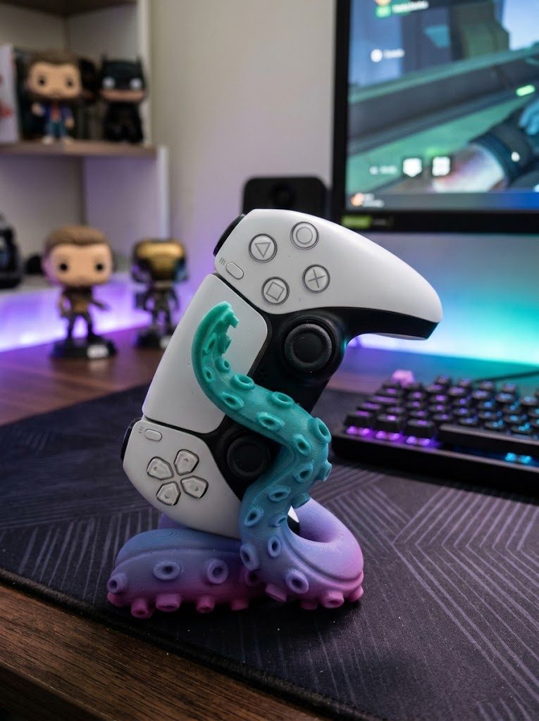 Soporte para control de PS5 con tentáculo kraken, foto 1 de 3