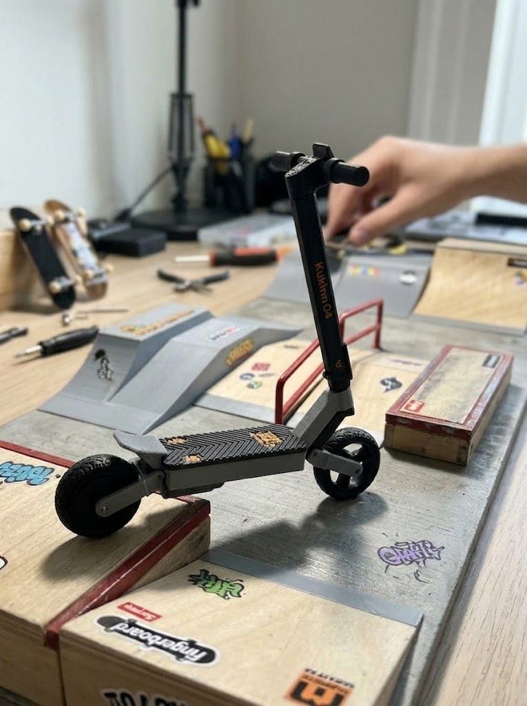 Mini patineta eléctrica KuKirin G4 de colección, foto 3 de 3