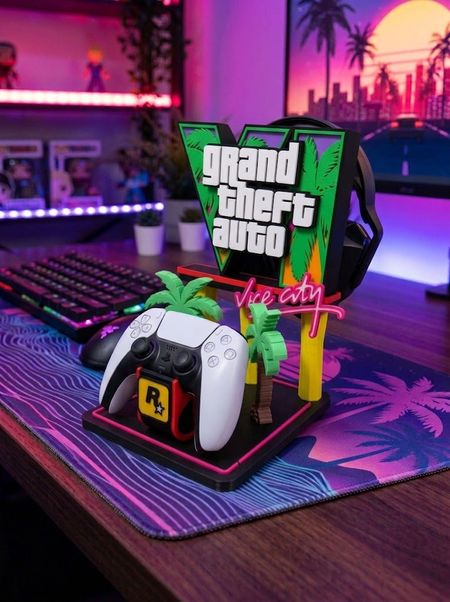 Foto de Stand para control PS5/Xbox y audífonos - GTA VI