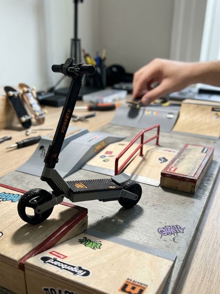 Mini patineta eléctrica KuKirin G4 de colección, foto 1 de 3